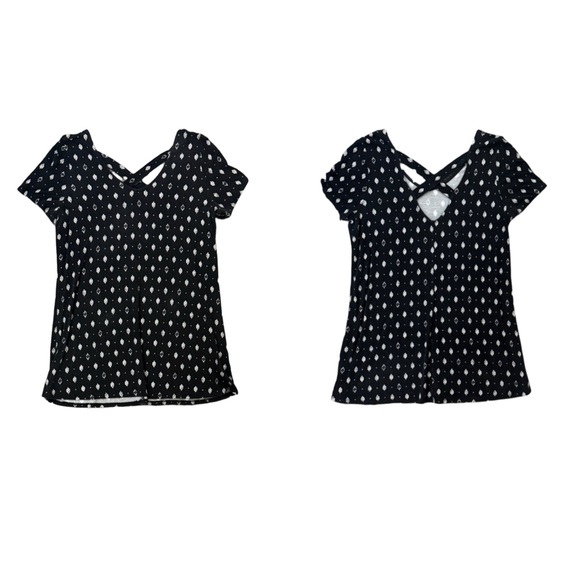 Stylish Women's Short Sleeve Tee Collection Size XL - Picture 4 of 8